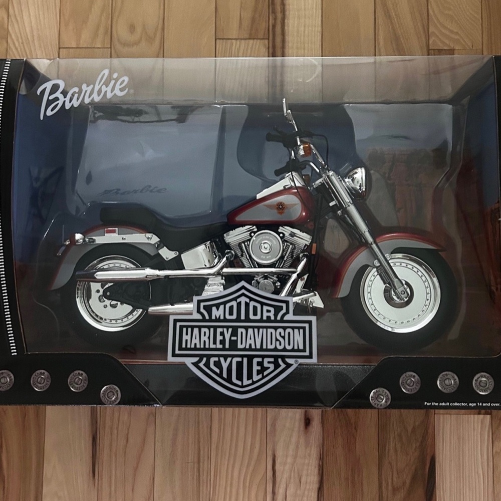 Harley-Davidson Barbie and Ken with 1999 Harley Fat Boy Bundle - NIB Vintage - Picture 2 of 14